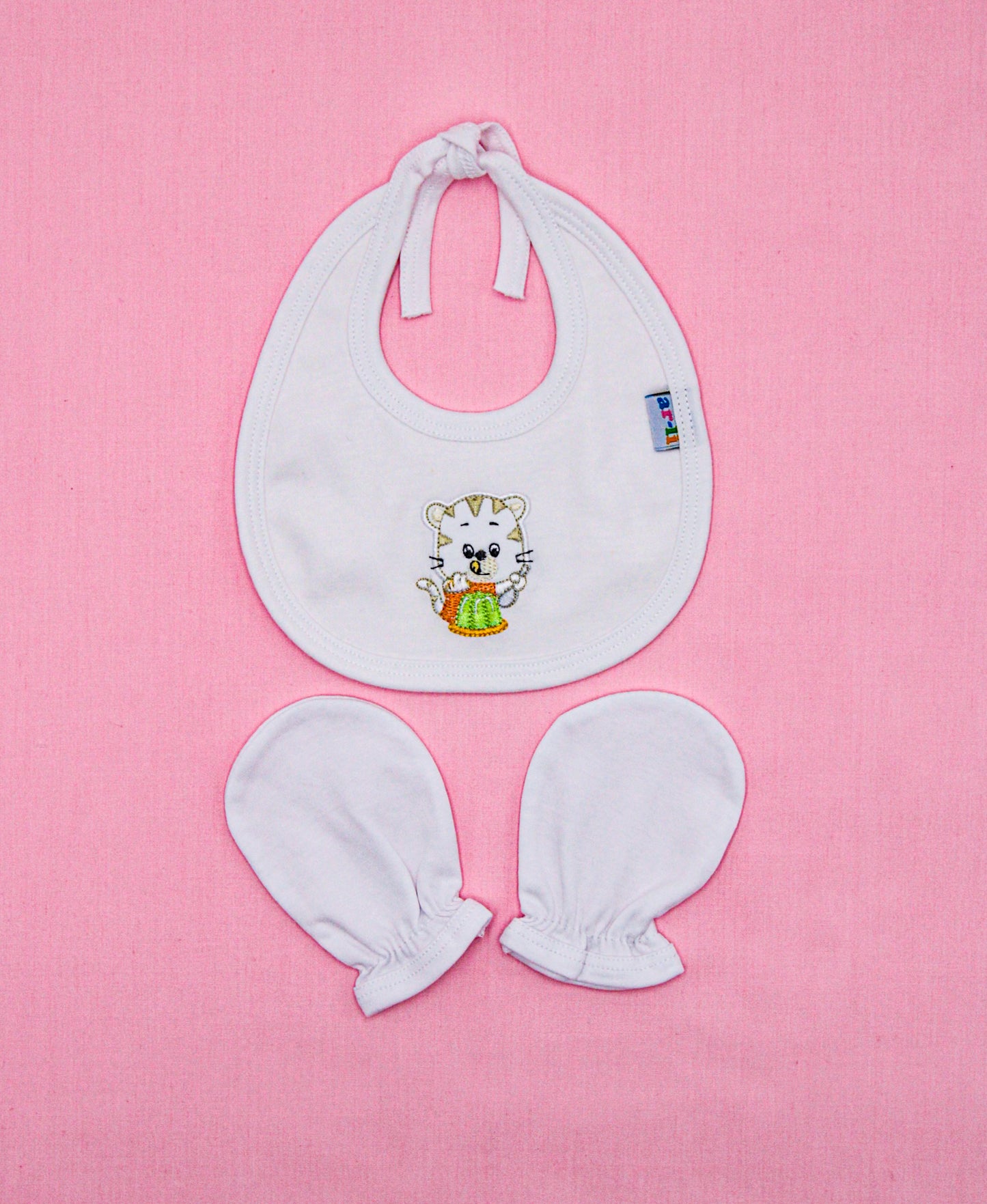 BABERO REDONDO COLOR BLANCO