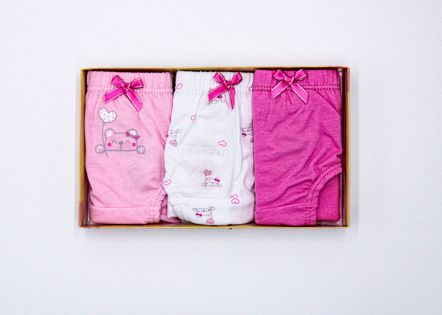 SET DE 3 PANTIES PARA NIÑA – ROSADO-BLANCO-BARBIE