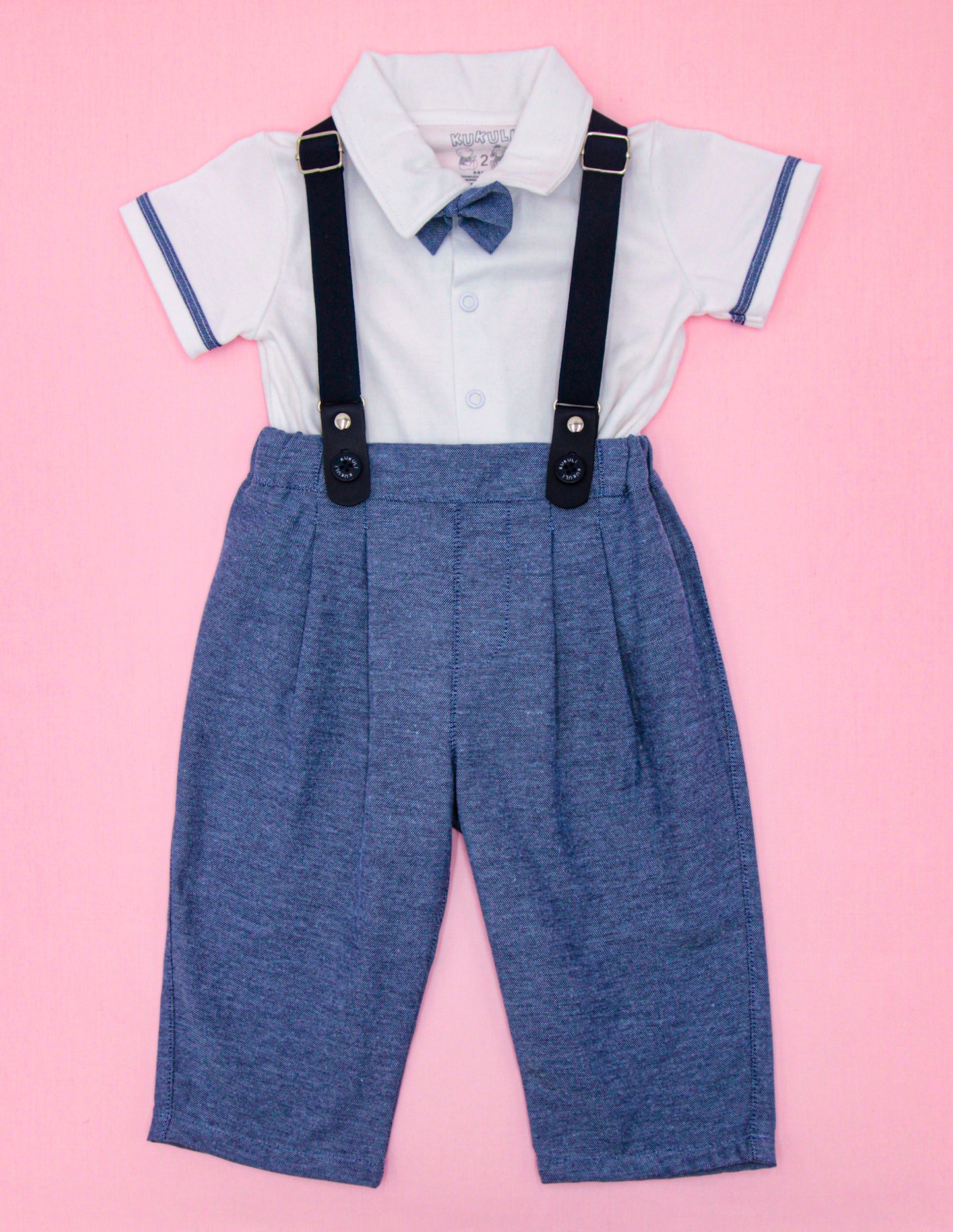 CONJUNTO ALEJANDRO Polo Blanco - Pantalón Azul