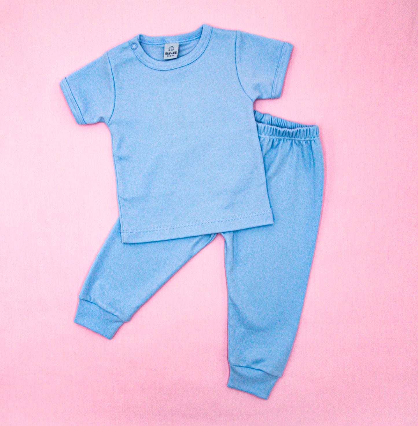 CONJUNTO POLITO CELESTE MC CON PANTANLON