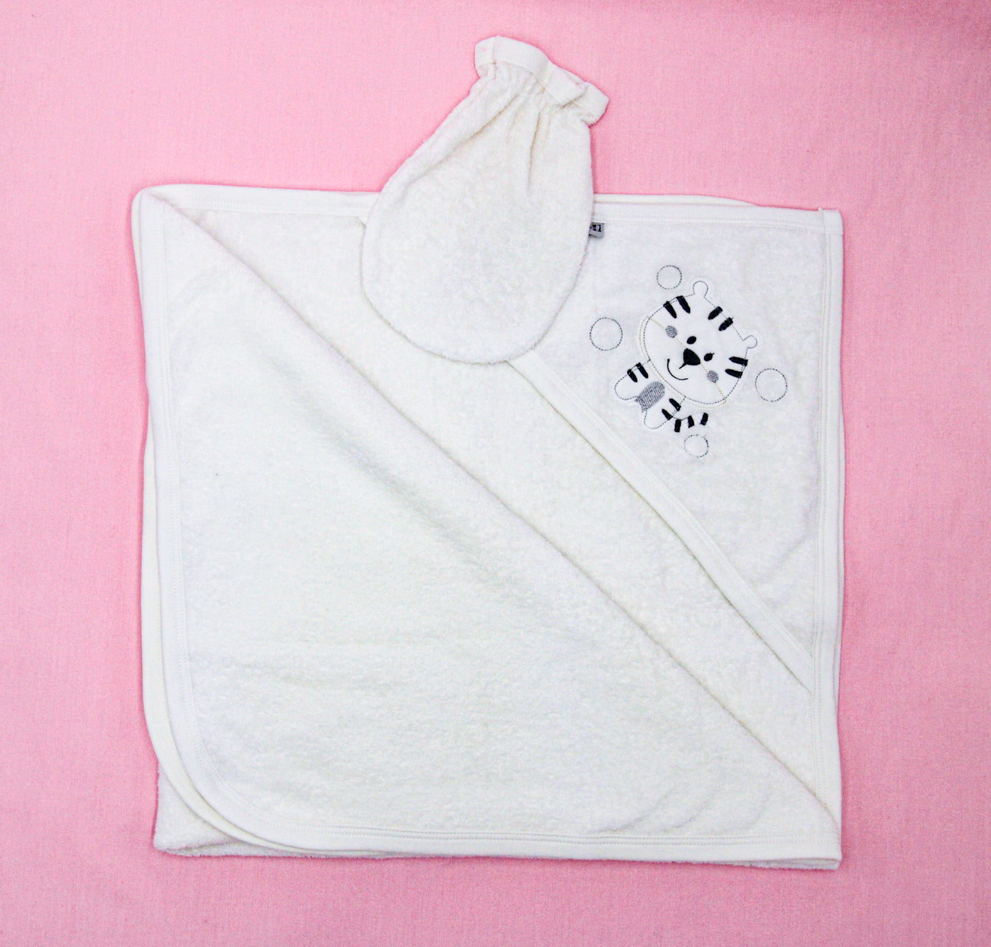 TOALLA FELPA EN COLOR BLANCO